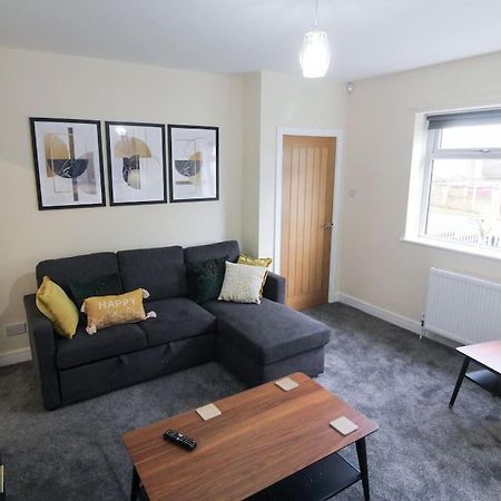 Modern 3 Bed, Contractors Welcome, Bradford Bradford  Dış mekan fotoğraf