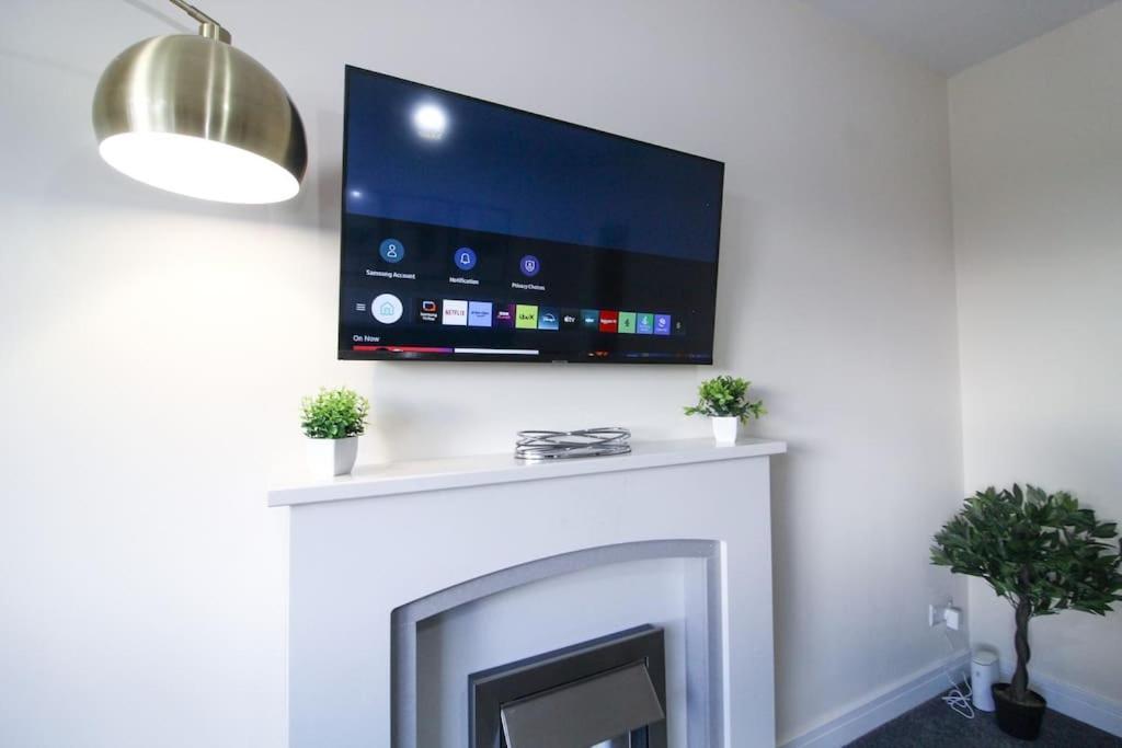 Modern 3 Bed, Contractors Welcome, Bradford Bradford  Dış mekan fotoğraf