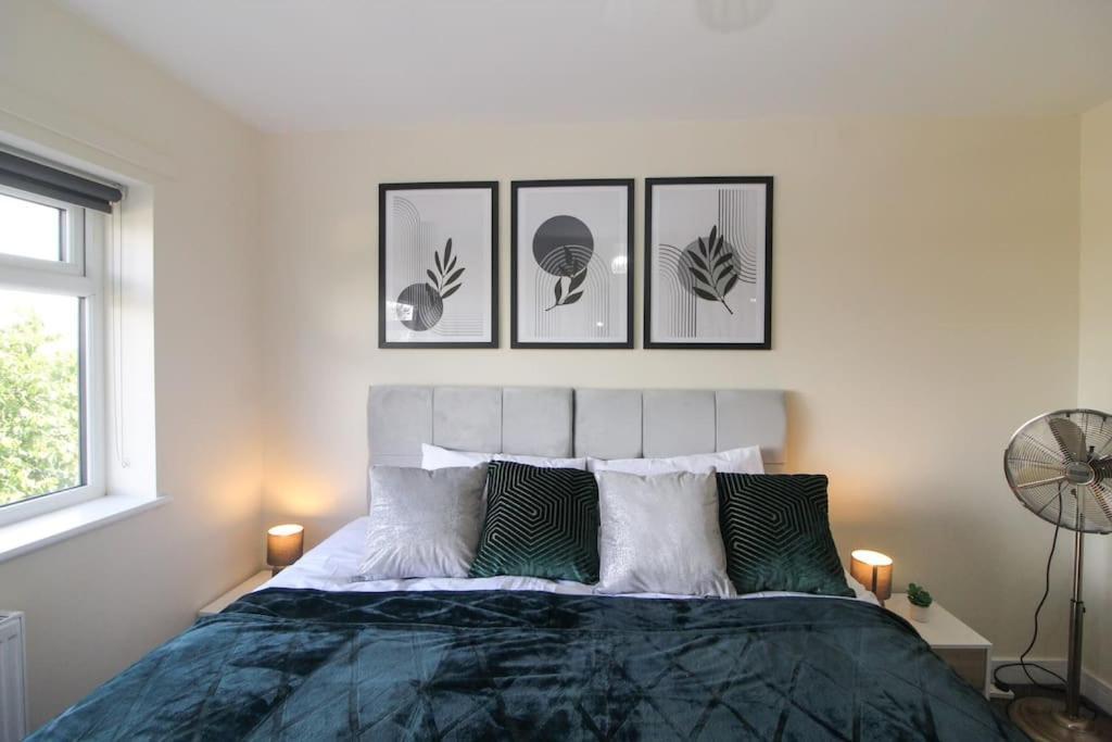 Modern 3 Bed, Contractors Welcome, Bradford Bradford  Dış mekan fotoğraf